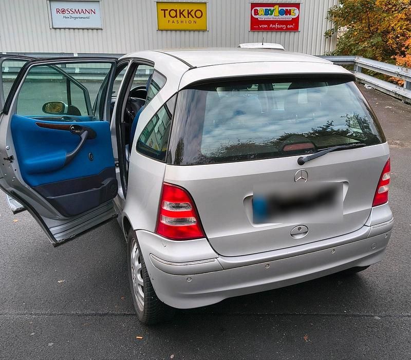 Silber Gebraucht 2001 Mercedes A190 Limousine | 3.333 € (Fairer Preis) - Bild 1/4