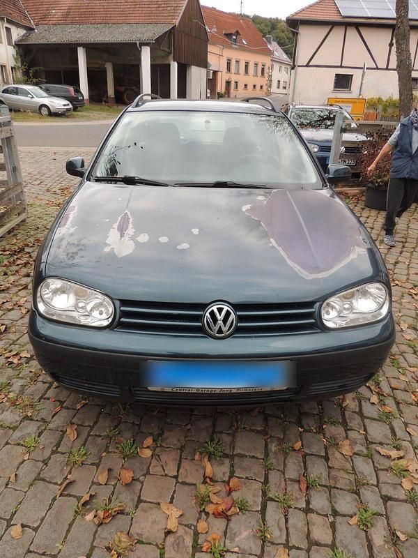 Grün Gebraucht 2001 VW Golf IV Kombi | 800 € (Guter Preis) - Bild 1/4