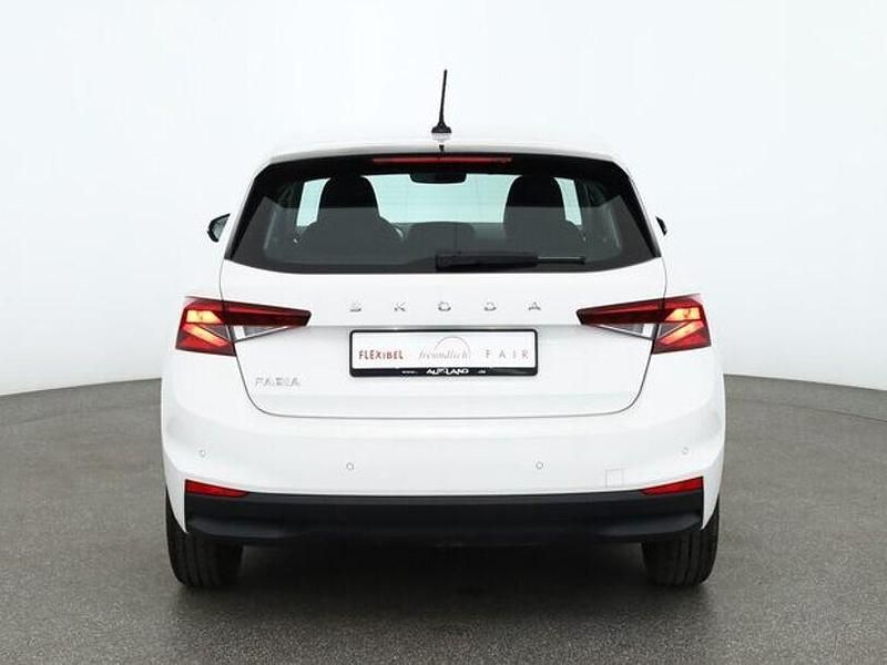 Gebraucht Skoda Fabia Active 65 PS (47 kW) 2022 Weiß Kleinwagen