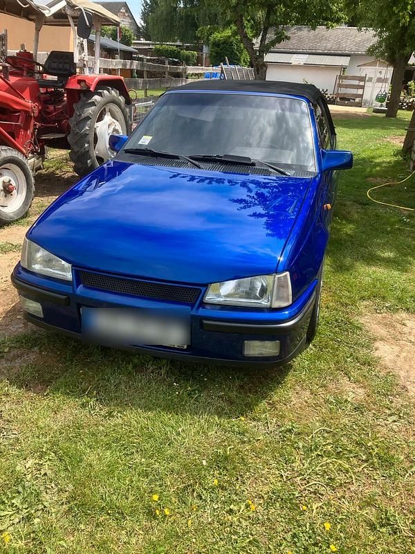 Blau Gebraucht 1990 Opel Kadett Cabrio | 4.500 € - Bild 1/4