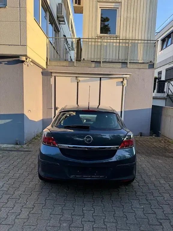 Gebraucht Opel Astra GTC 116 PS (85 kW) 2008 Blau Limousine