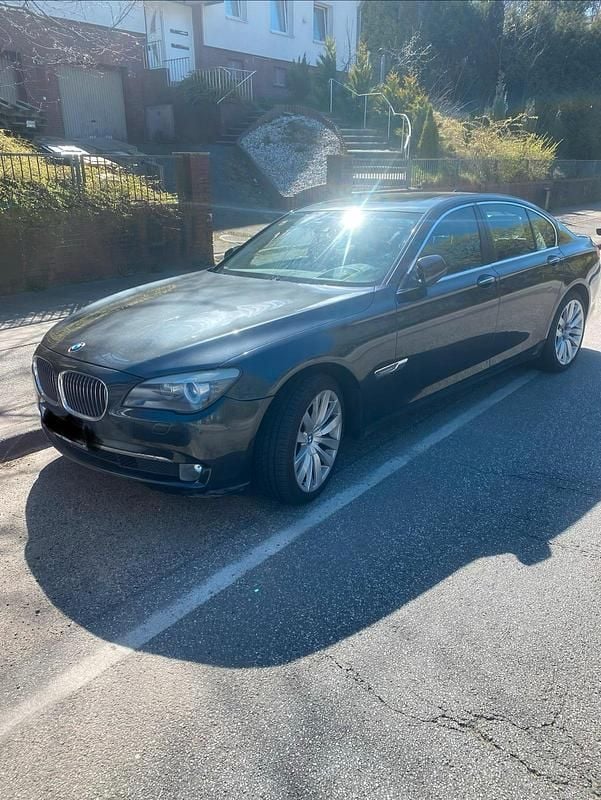 Gebraucht BMW 730 245 PS (180 kW) 2008 Grau Limousine