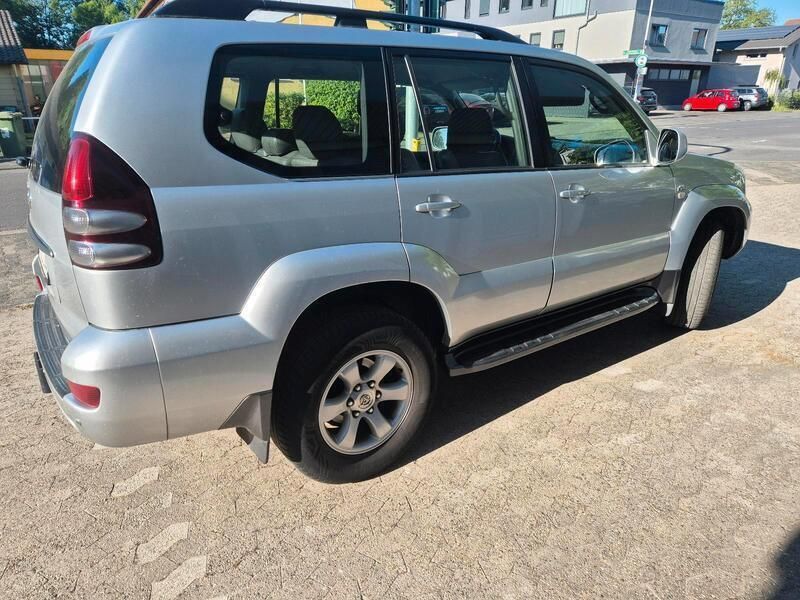 Silber Gebraucht 2004 Toyota Land Cruiser SUV | 10.500 € (Guter Preis) - Bild 1/4