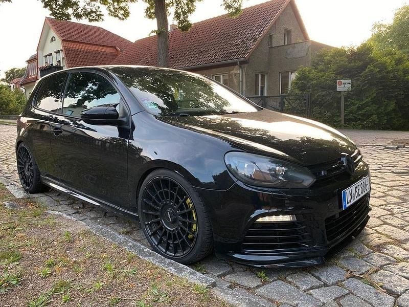 Gebraucht VW Golf VI R 480 PS (353 kW) 2010 Schwarz Kleinwagen