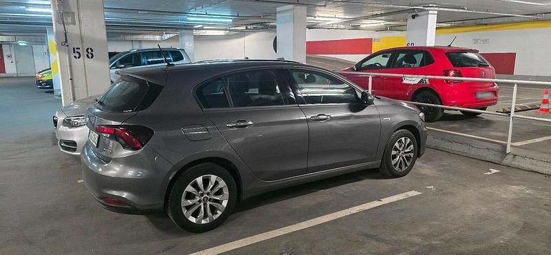 Gebraucht Fiat Tipo 95 PS (69 kW) 2019 Grau Limousine