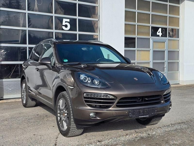 Gebraucht Porsche Cayenne 245 PS (180 kW) 2012 Braun SUV