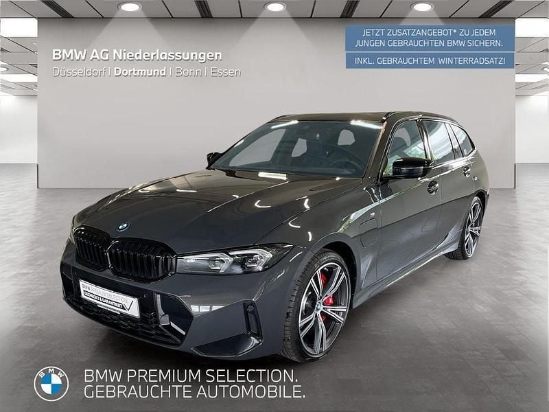 Grau Gebraucht 2024 BMW 330e M Sport Kombi | 51.299 € (Teuer) - Bild 1/2