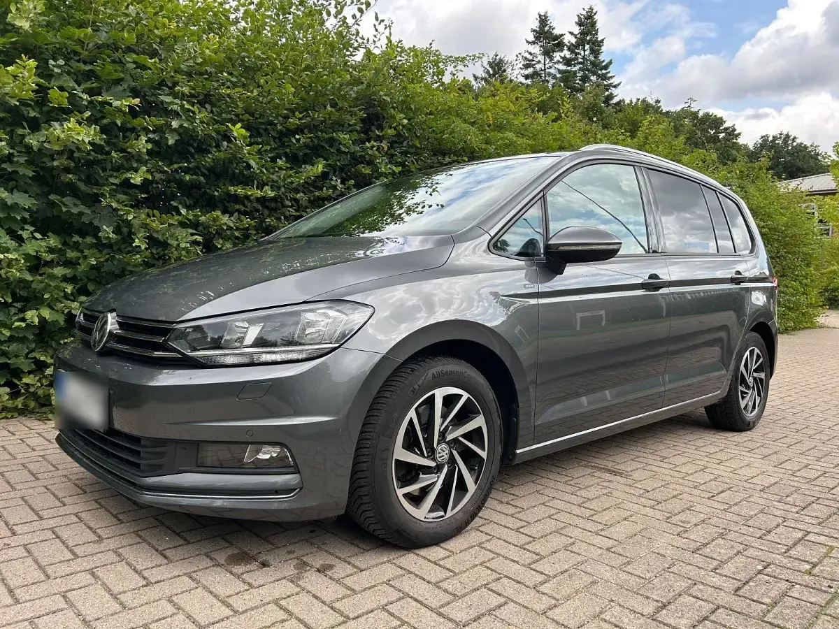 Gebraucht VW Touran Join 110 PS (80 kW) 2018 Grau Van / Kleinbus