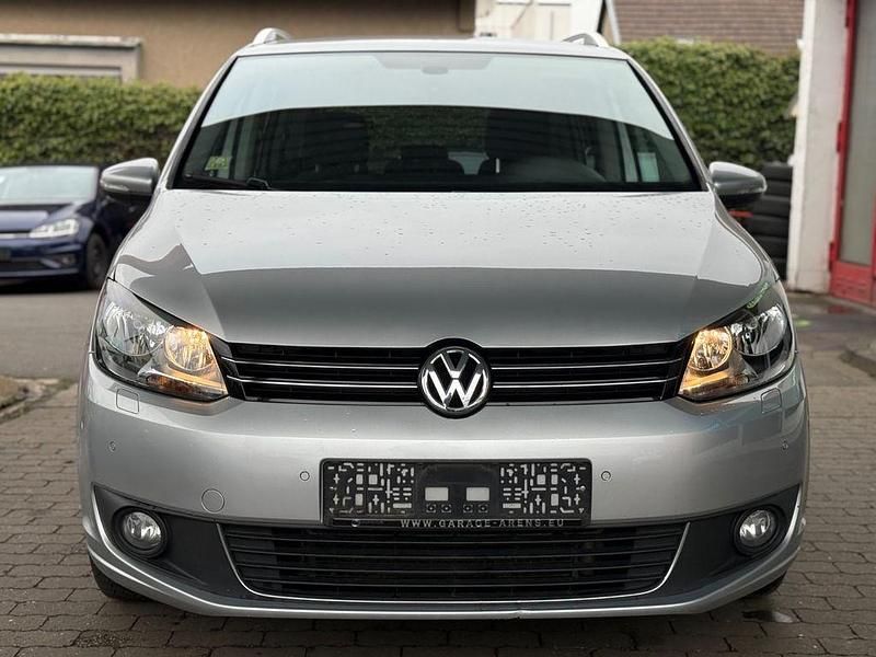 Gebraucht VW Touran Cup 105 PS (77 kW) 2015 Silber Van / Kleinbus