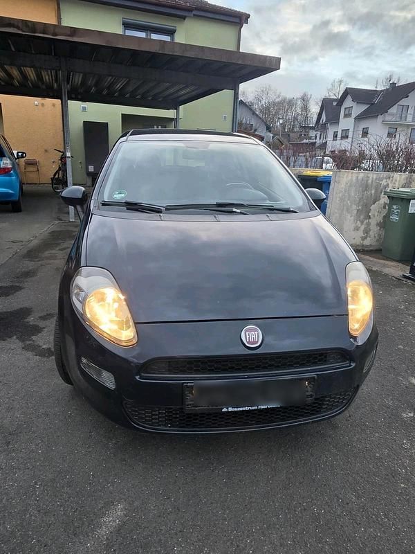 Gebraucht Fiat Punto 70 PS (51 kW) 2014 Blau Kleinwagen