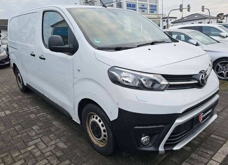 Weiß Gebraucht 2022 Toyota Proace Van / Kleinbus | 13.950 € (Superpreis) - Bild 1/4