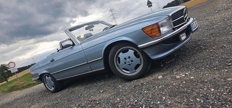 Blau Gebraucht 1986 Mercedes SL420 Cabrio | 43.500 € - Bild 1/4