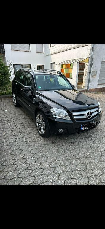 Schwarz Gebraucht 2010 Mercedes GLK220 SUV | 9.900 € (Superpreis) - Bild 1/4