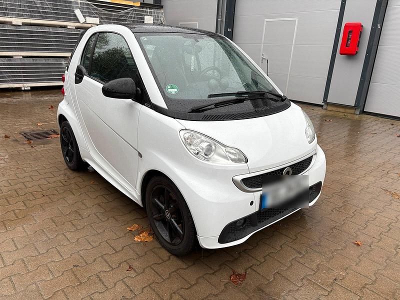 Weiß Gebraucht 2012 Smart ForTwo Coupé Pulse Kleinwagen | 4.000 € (Guter Preis) - Bild 1/4