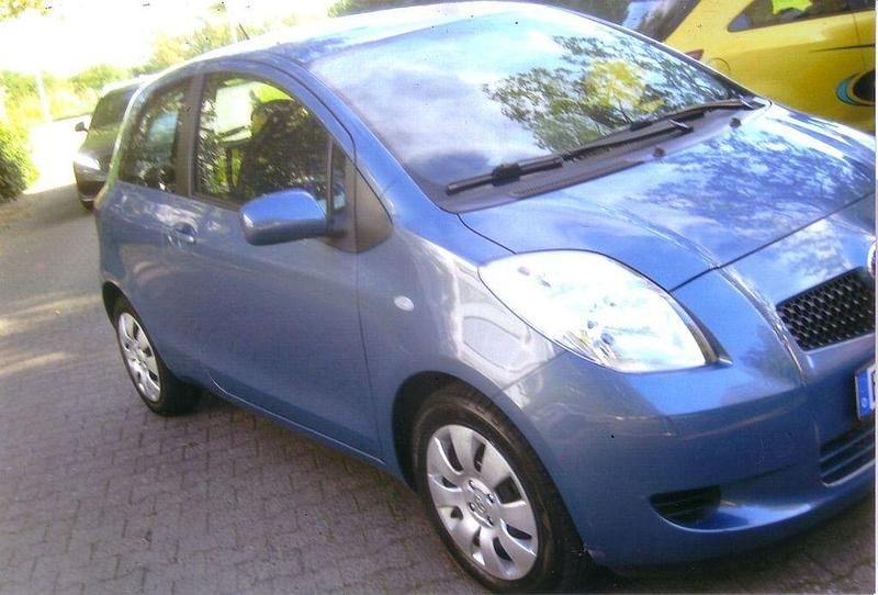 Gebraucht Toyota Yaris Sol 69 PS (50 kW) 2006 Grau Limousine