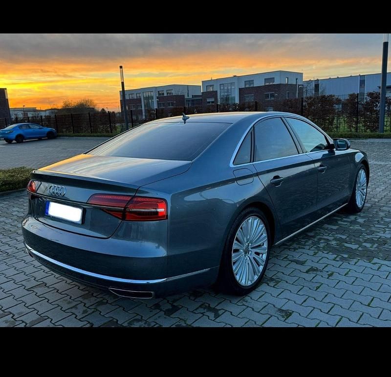 Second-hand Audi A8 258 CP (189 kW) 2014 Gri Berlinǎ