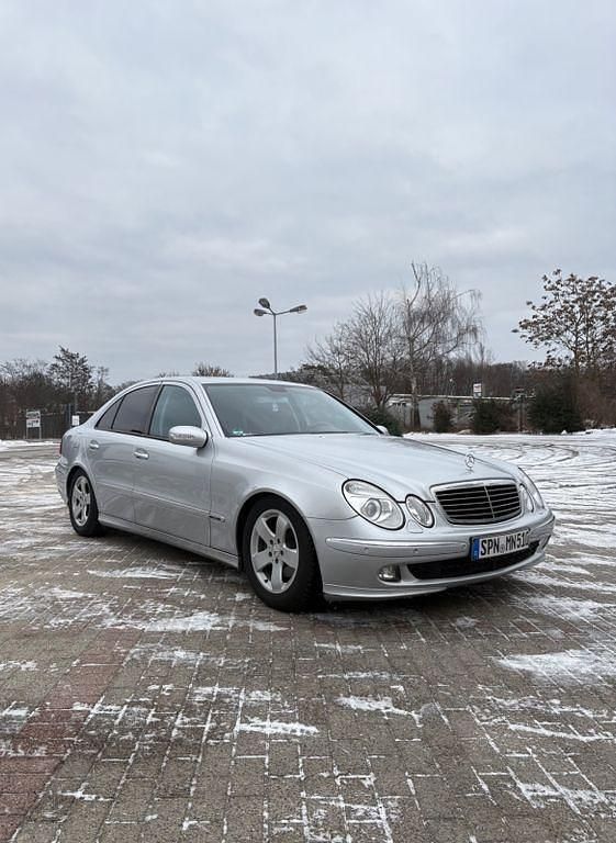 Gebraucht Mercedes E280 Avantgarde 231 PS (169 kW) 2005 Silber Limousine