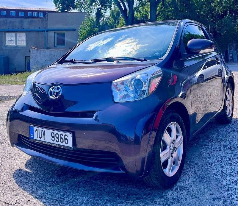 Violett Gebraucht 2009 Toyota iQ Kleinwagen | 4.300 € (Guter Preis) - Bild 1/4