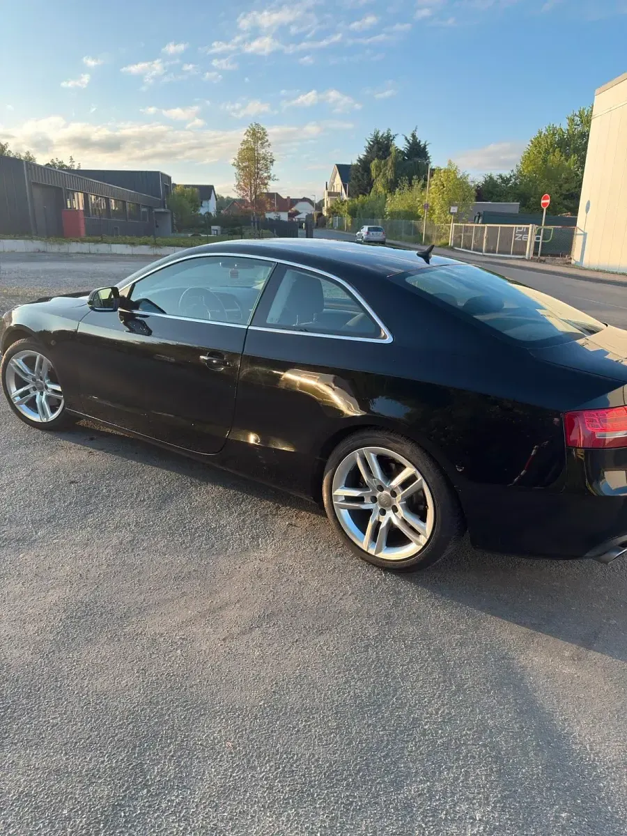 Gebraucht Audi A5 190 PS (139 kW) 2010 Schwarz Coupé