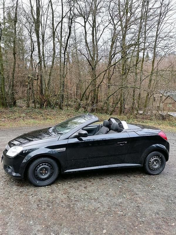 Schwarz Gebraucht 2004 Opel Tigra Cabrio | 720 € (Superpreis) - Bild 1/4
