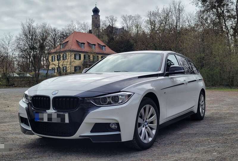 Weiß Gebraucht 2014 BMW 320 M Sport Kombi | 14.990 € (Guter Preis) - Bild 1/4