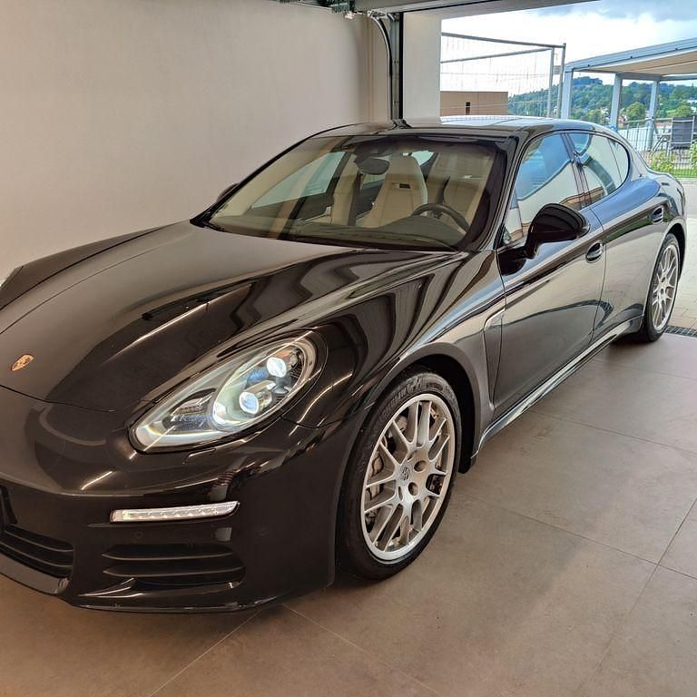 Schwarz Gebraucht 2013 Porsche Panamera S Limousine | 47.990 € - Bild 1/4