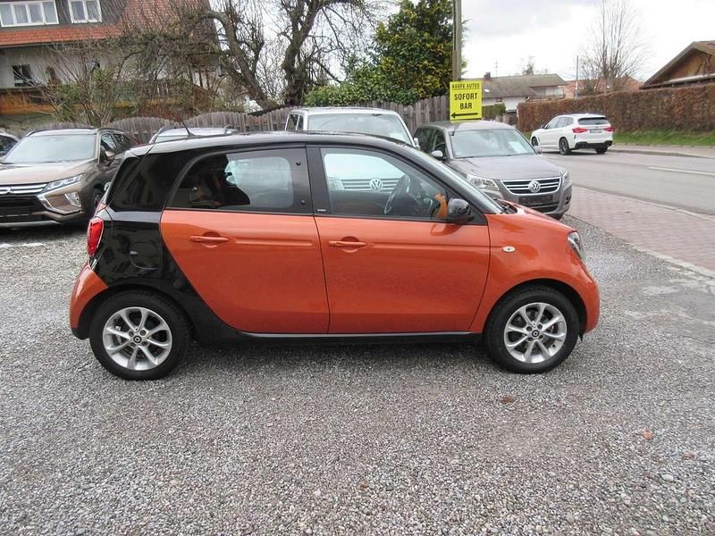 Gebraucht Smart ForFour Passion 71 PS (52 kW) 2016 Orange Kleinwagen