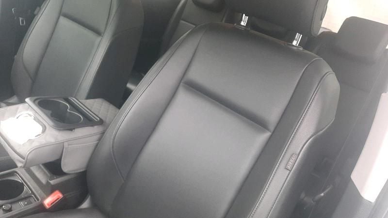 Używany VW Touran 150 KM (110 kW) 2018 Biały Minivan