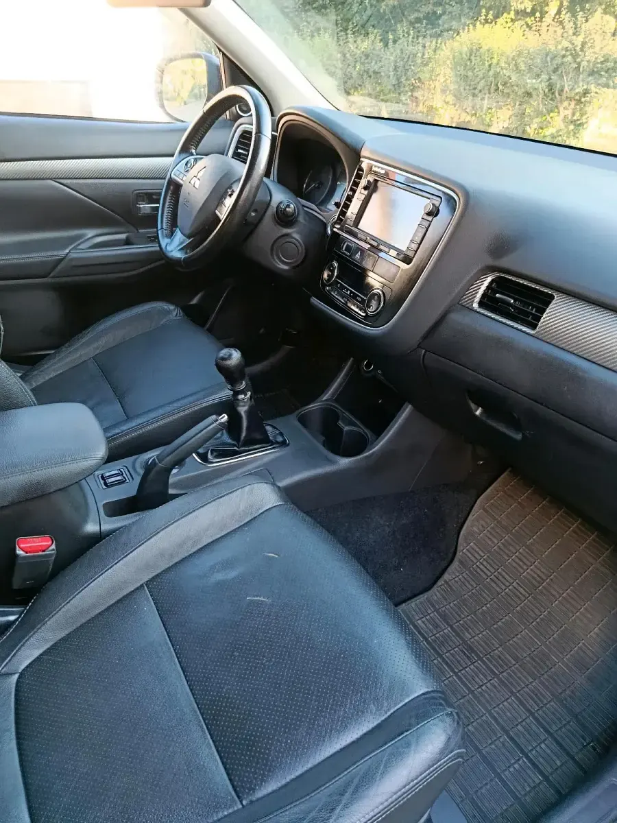 Gebraucht Mitsubishi Outlander Instyle 150 PS (110 kW) 2012 Braun SUV