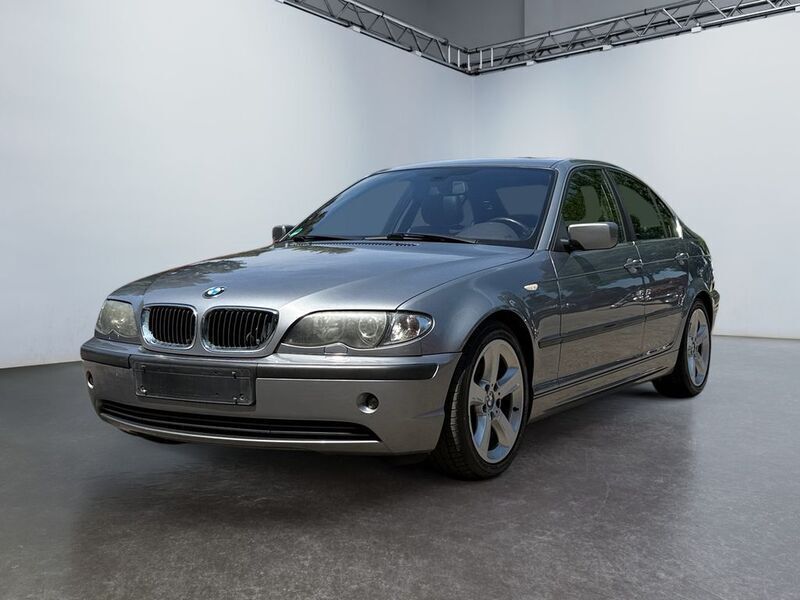 Grau Gebraucht 2003 BMW 325 Lifestyle Limousine | 5.750 € (Guter Preis) - Bild 1/4