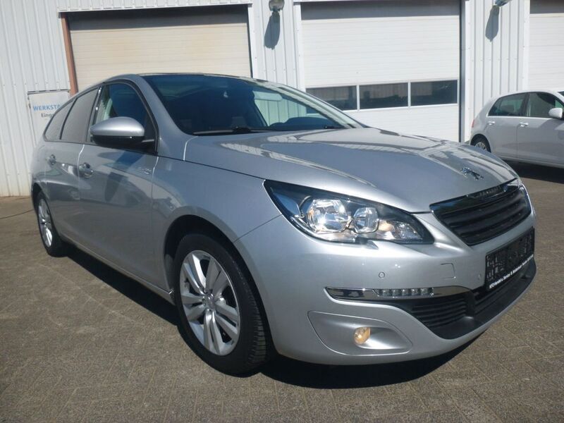 Gebraucht Peugeot 308 Business-Line 120 PS (88 kW) 2015 Grau metallic Kombi