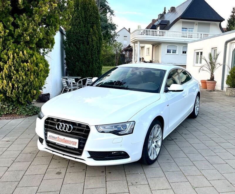 Weiß Gebraucht 2012 Audi A5 Sportback S-Line Limousine | 15.680 € (Fairer Preis) - Bild 1/4