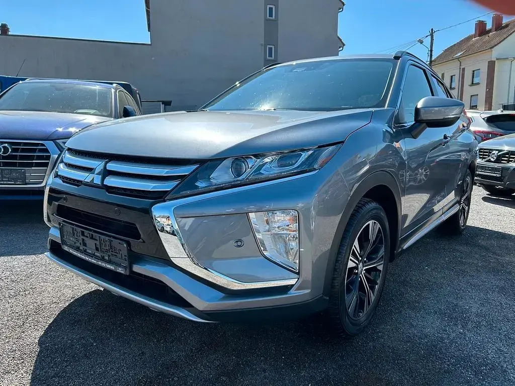 Gebraucht Mitsubishi Eclipse Cross 163 PS (119 kW) 2018 Rot SUV