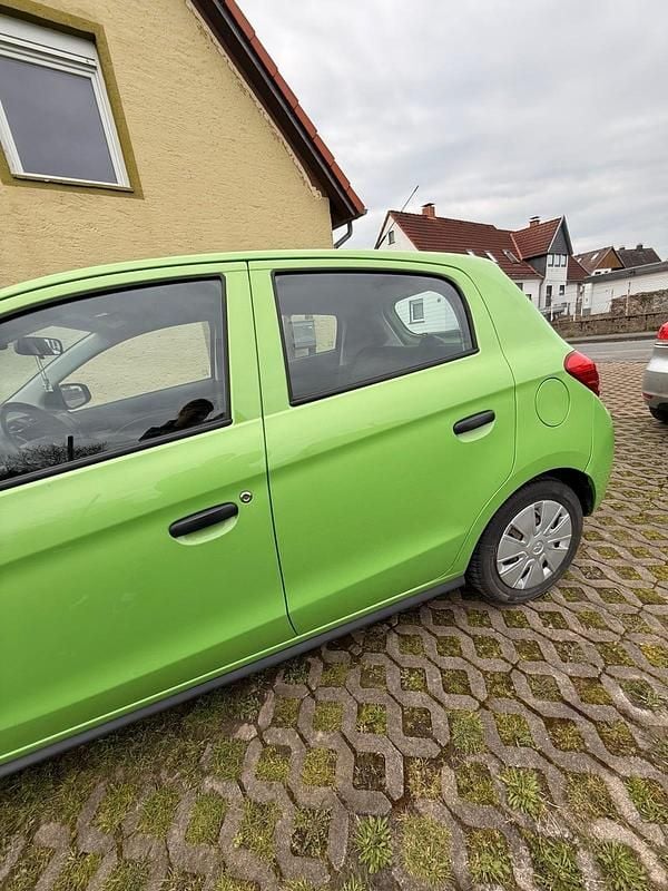 Gebraucht Mitsubishi Space Star 71 PS (52 kW) 2014 Grün Van / Kleinbus