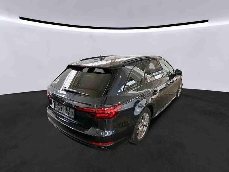 Gebraucht Audi A4 S-Line 150 PS (110 kW) 2018 Blau Kombi