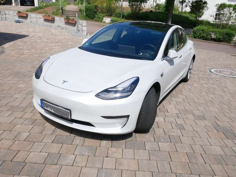 Weiß Gebraucht 2020 Tesla Model 3 Performance Limousine | 24.000 € (Fairer Preis) - Bild 1/4