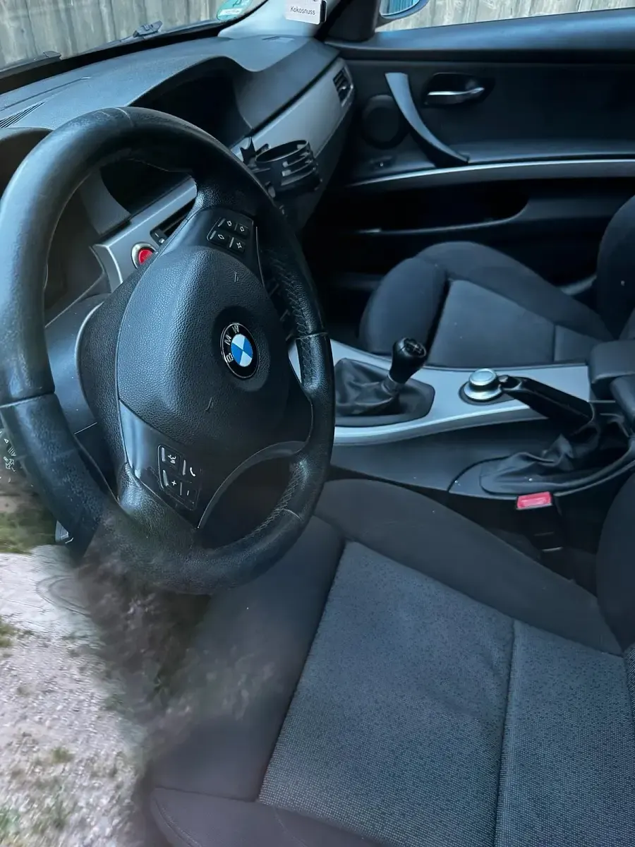 Gebraucht BMW 318 143 PS (105 kW) 2008 Grau Kombi