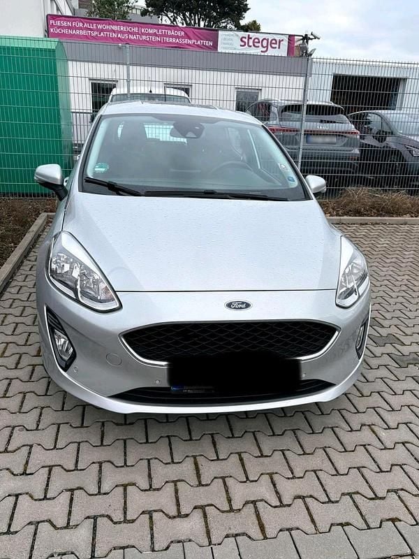 Gebraucht Ford Fiesta Active 101 PS (74 kW) 2019 Silber Kleinwagen