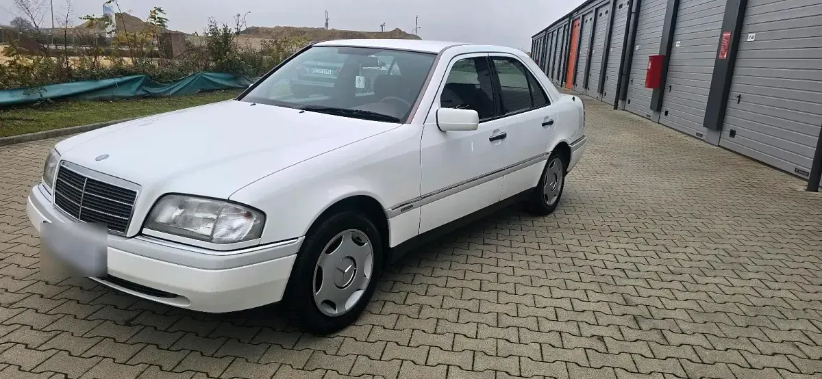 Gebraucht Mercedes C180 1994 Weiß Limousine