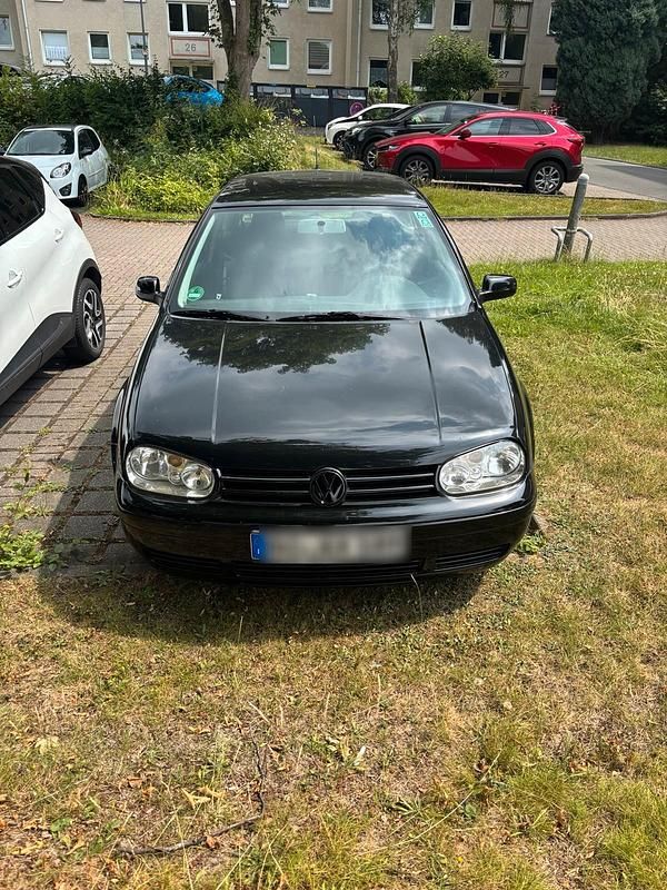 Schwarz Gebraucht 2001 VW Golf IV Kleinwagen | 500 € (Guter Preis) - Bild 1/4