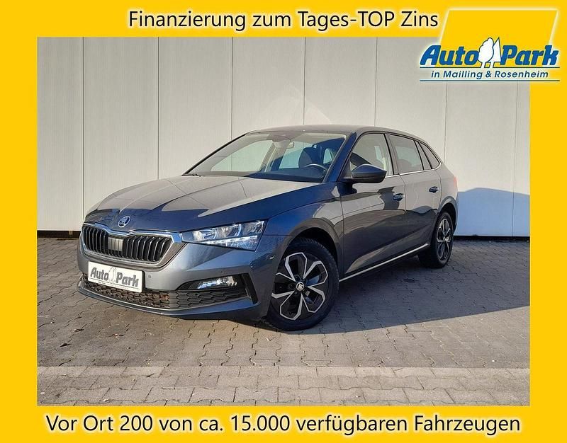 Grau Gebraucht 2021 Skoda Scala Kleinwagen | 18.877 € (Guter Preis) - Bild 1/3