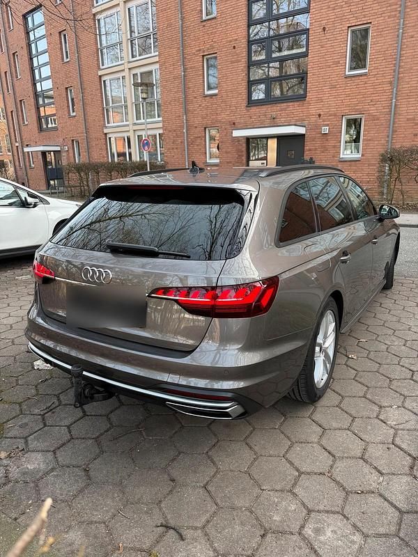 Gebraucht Audi A4 Ambiente 204 PS (150 kW) 2022 Kombi