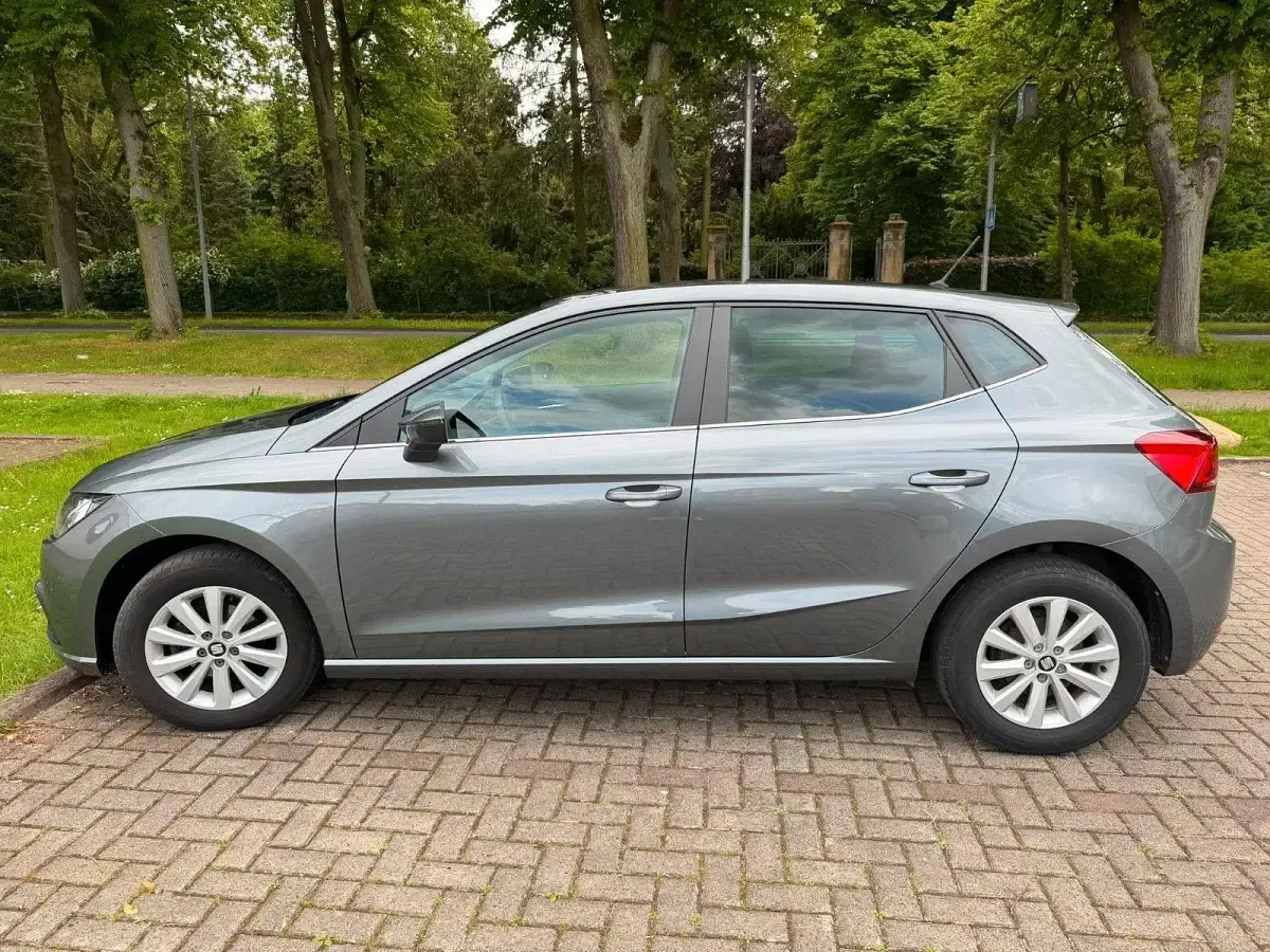 Gebraucht Seat Ibiza 95 PS (69 kW) 2017 Grau Limousine