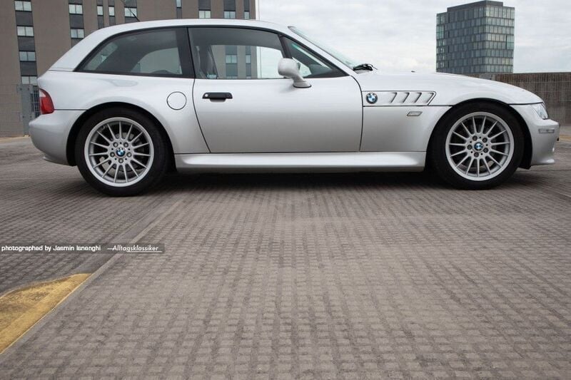 Silber Gebraucht 2000 BMW Z3 Sport Line Coupé | 25.900 € (Teuer) - Bild 1/4