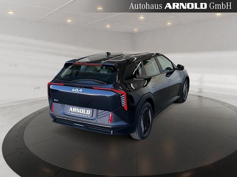 Neu Kia EV4 Air 150 kW (204 PS) 2026 Schwarz SUV
