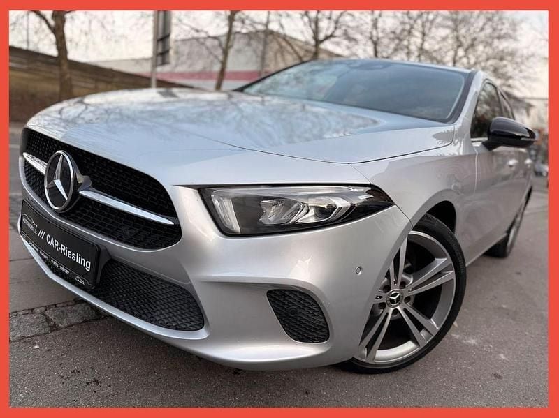 Gebraucht Mercedes A180 136 PS (100 kW) 2021 Silber Limousine