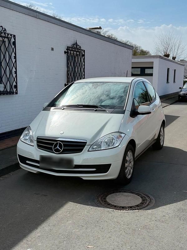 Gebraucht Mercedes A150 90 PS (66 kW) 2009 Weiß Kleinwagen