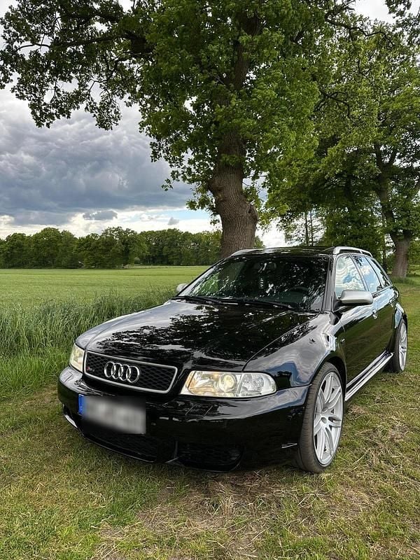 Schwarz Gebraucht 2000 Audi RS4 Kombi | 50.000 € (Superpreis) - Bild 1/4
