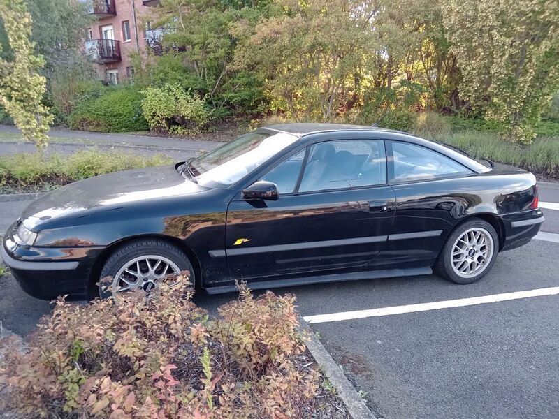 Schwarz Gebraucht 1997 Opel Calibra Coupé | 8.000 € - Bild 1/4