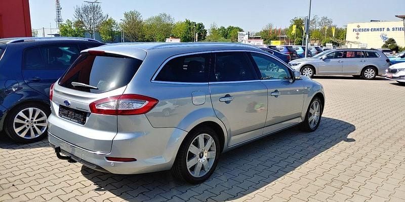 Silber Gebraucht 2014 Ford Mondeo Titanium Kombi | 6.900 € (Superpreis) - Bild 1/4
